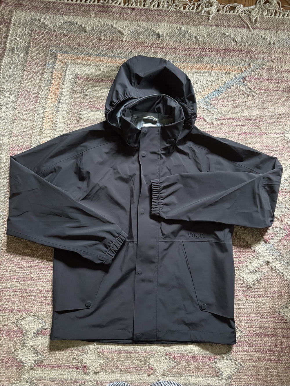 Vuori men’s rain jacket